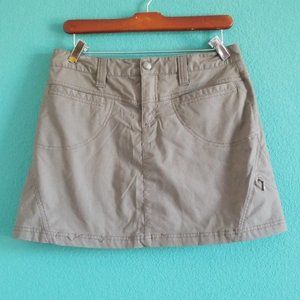 {Athleta} Gray 5 Pocket Cargo Hiking Skorts